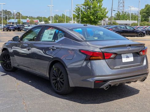 New 2026 Nissan Altima 2.5 SV FWD image 2