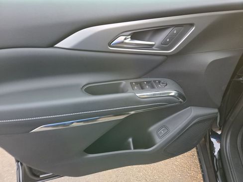 New 2026 Chevrolet Traverse LT image 10