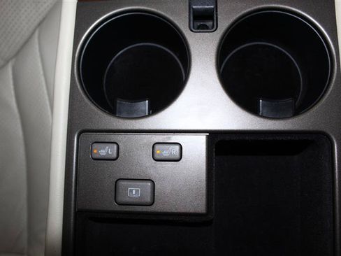 Used 2002 Lexus LS 430 RWD image 25