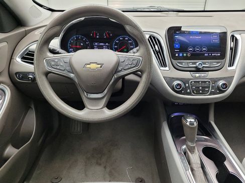 Used 2020 Chevrolet Malibu LT FWD image 22