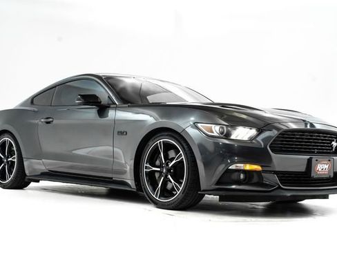 Used 2016 Ford Mustang GT Premium RWD image 6