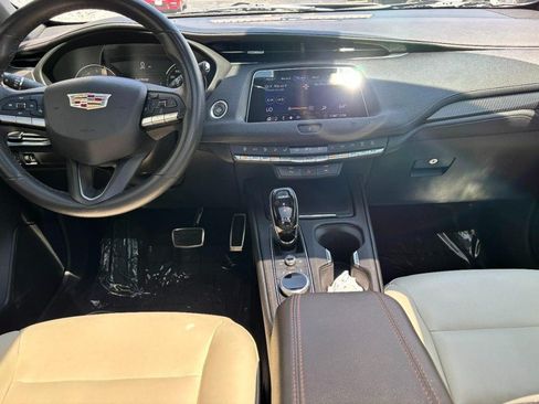 Used 2020 Cadillac XT4 Sport w/ Driver Awareness Package FWD image 14