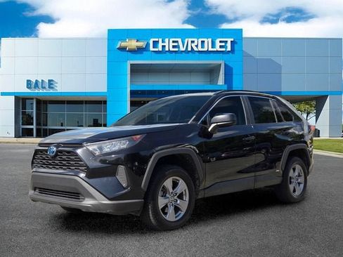 Used 2022 Toyota RAV4 LE AWD/4WD image 7