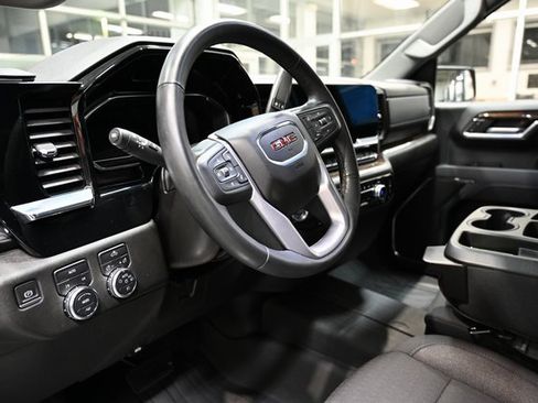 Used 2024 GMC Sierra 1500 Elevation image 19
