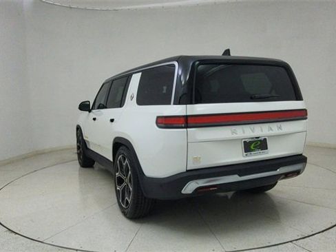 Used 2024 Rivian R1S Adventure image 71