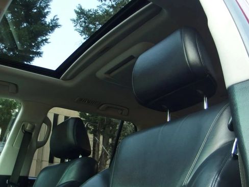Used 2011 Lexus LX 570 4WD w/ Luxury Pkg image 25