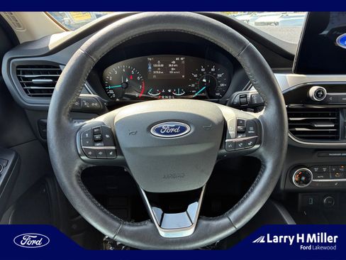 Used 2020 Ford Escape SEL FWD image 9
