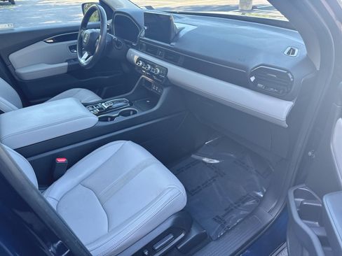 Used 2023 Honda Pilot Touring image 33