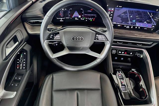 Used 2025 Audi Q5 Premium w/ Convenience Package AWD/4WD image 19
