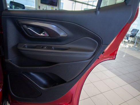 Certified 2023 GMC Terrain SLE w/ Driver Convenience Package image 11