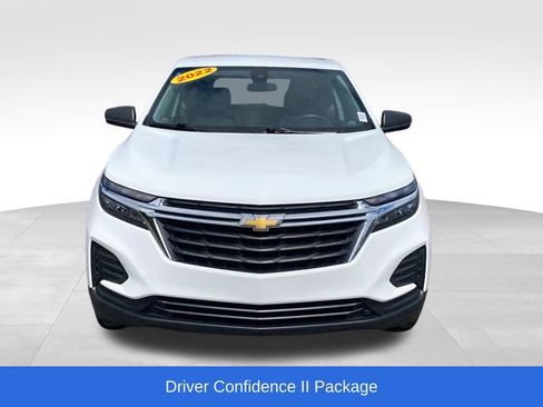 Certified 2022 Chevrolet Equinox LS w/ Driver Confidence II Package AWD/4WD image 2