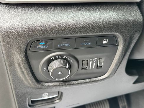 Used 2024 Jeep Grand Cherokee Limited 4xe image 38