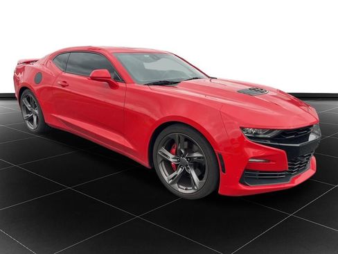 Used 2019 Chevrolet Camaro SS image 7