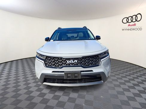 Used 2023 Kia Sorento S w/ Panoramic Sunroof Package AWD/4WD image 2