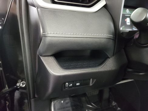 Certified 2025 Toyota RAV4 XLE AWD/4WD image 12