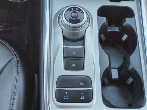 Certified 2022 Ford Explorer XLT w/ Equipment Group 202A image 19