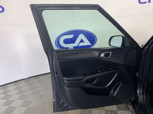 Used 2021 Kia Soul S image 14