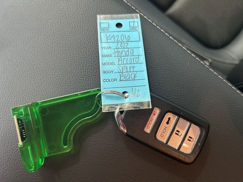 Used 2022 Honda Accord Sport image 11