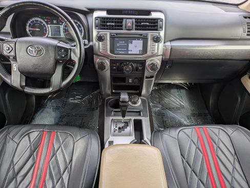 Used 2016 Toyota 4Runner SR5 Premium image 9