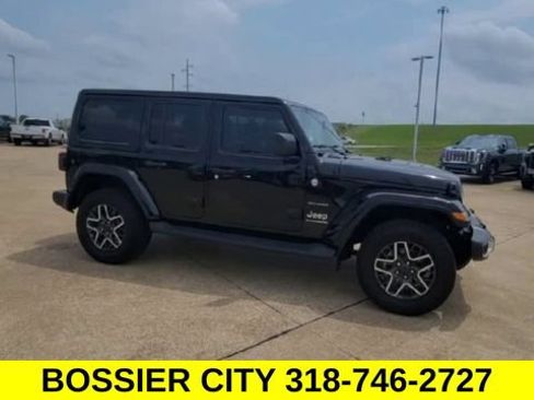 Used 2024 Jeep Wrangler Unlimited Sahara w/ Safety Group AWD/4WD image 2