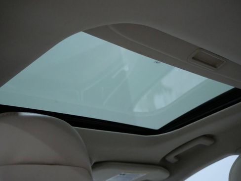 Used 2017 Lincoln MKZ Select w/ Select Plus Package image 4