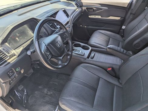 Certified 2023 Honda Passport TrailSport image 16