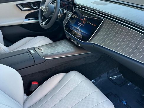 Used 2026 Mercedes-Benz E 350 Sedan image 27