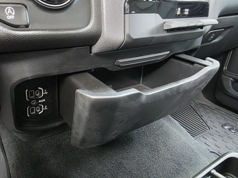 Used 2024 RAM 1500 Tradesman AWD/4WD image 18