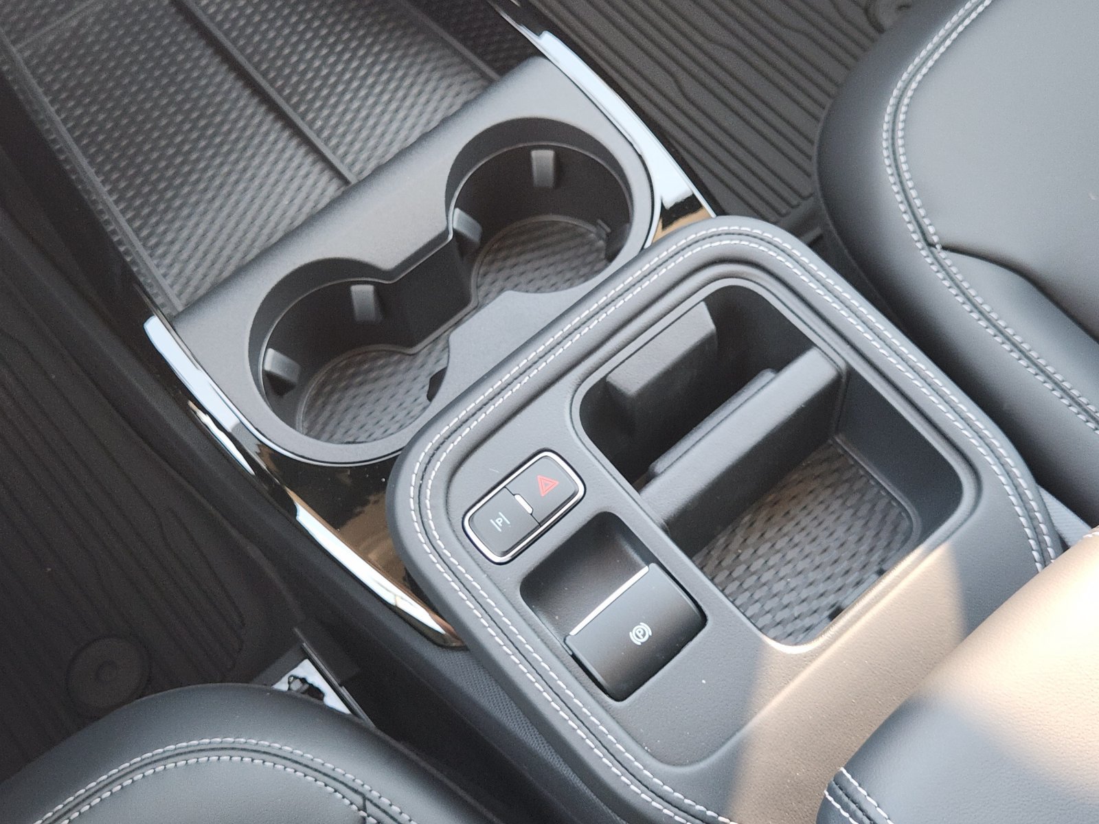 New 2026 Ford Mustang Mach-E Select RWD image 19
