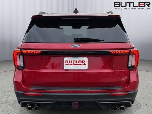 Used 2025 Ford Explorer ST w/ Sun And Sound Package AWD/4WD image 5