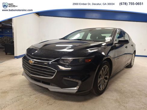 Used 2018 Chevrolet Malibu LT image 2