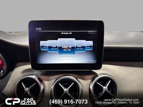 Used 2020 Mercedes-Benz GLA 250 4MATIC w/ Premium Package image 30