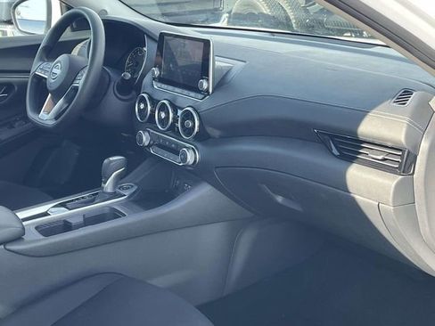 Used 2025 Nissan Sentra SV image 23