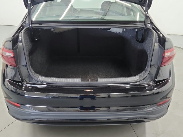 Used 2025 Volkswagen Jetta SE FWD image 22