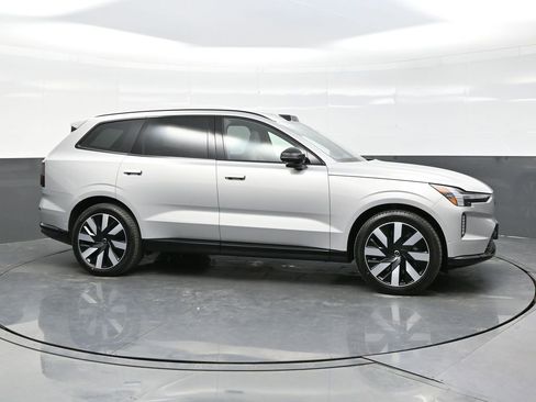 New 2025 Volvo EX90 Ultra image 8