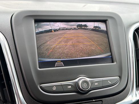 Used 2020 Chevrolet Equinox LT FWD image 27