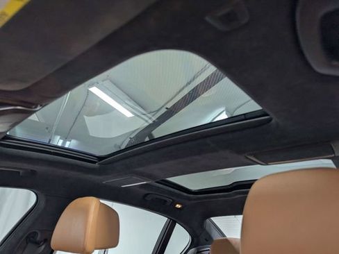 Used 2021 BMW 750i xDrive w/ Luxury Rear Seating Package image 14