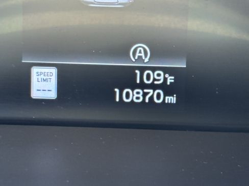 Certified 2025 Kia Soul LX w/ LX Technology Package FWD image 28