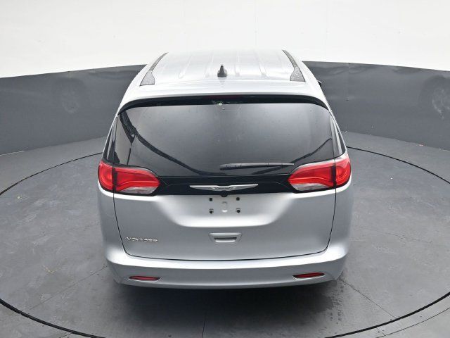 Used 2023 Chrysler Voyager LX FWD image 27