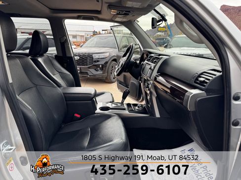 Used 2015 Toyota 4Runner Limited image 31