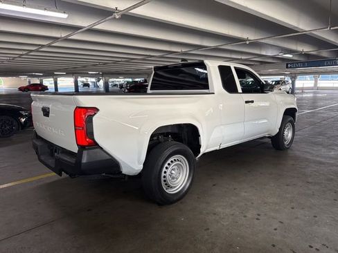 Used 2024 Toyota Tacoma SR image 3