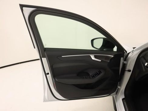 New 2026 Audi A6 Premium Plus image 10