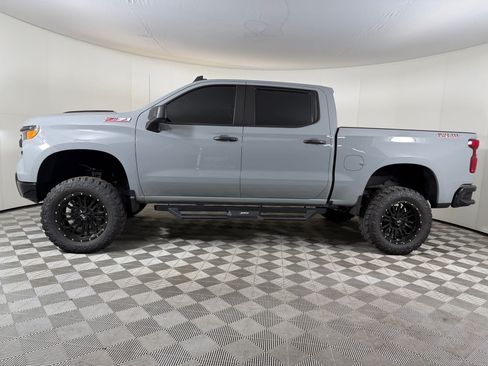 Used 2024 Chevrolet Silverado 1500 Custom Trail Boss AWD/4WD image 2
