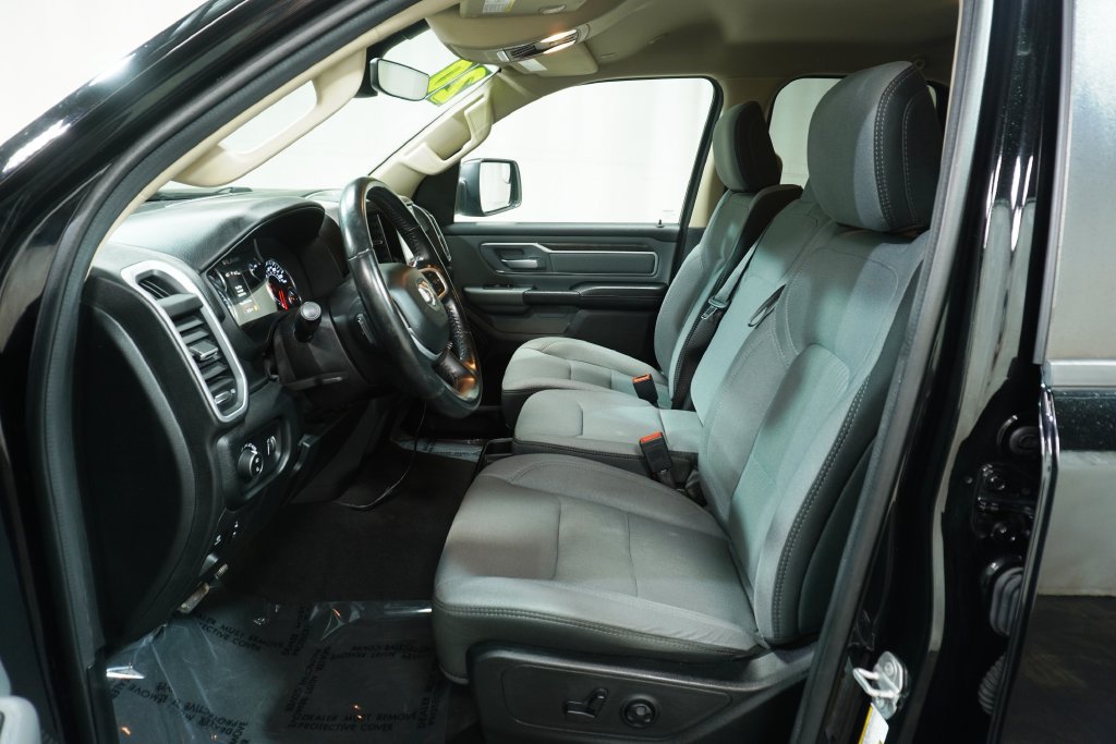 Used 2020 RAM 1500 Big Horn AWD/4WD image 10