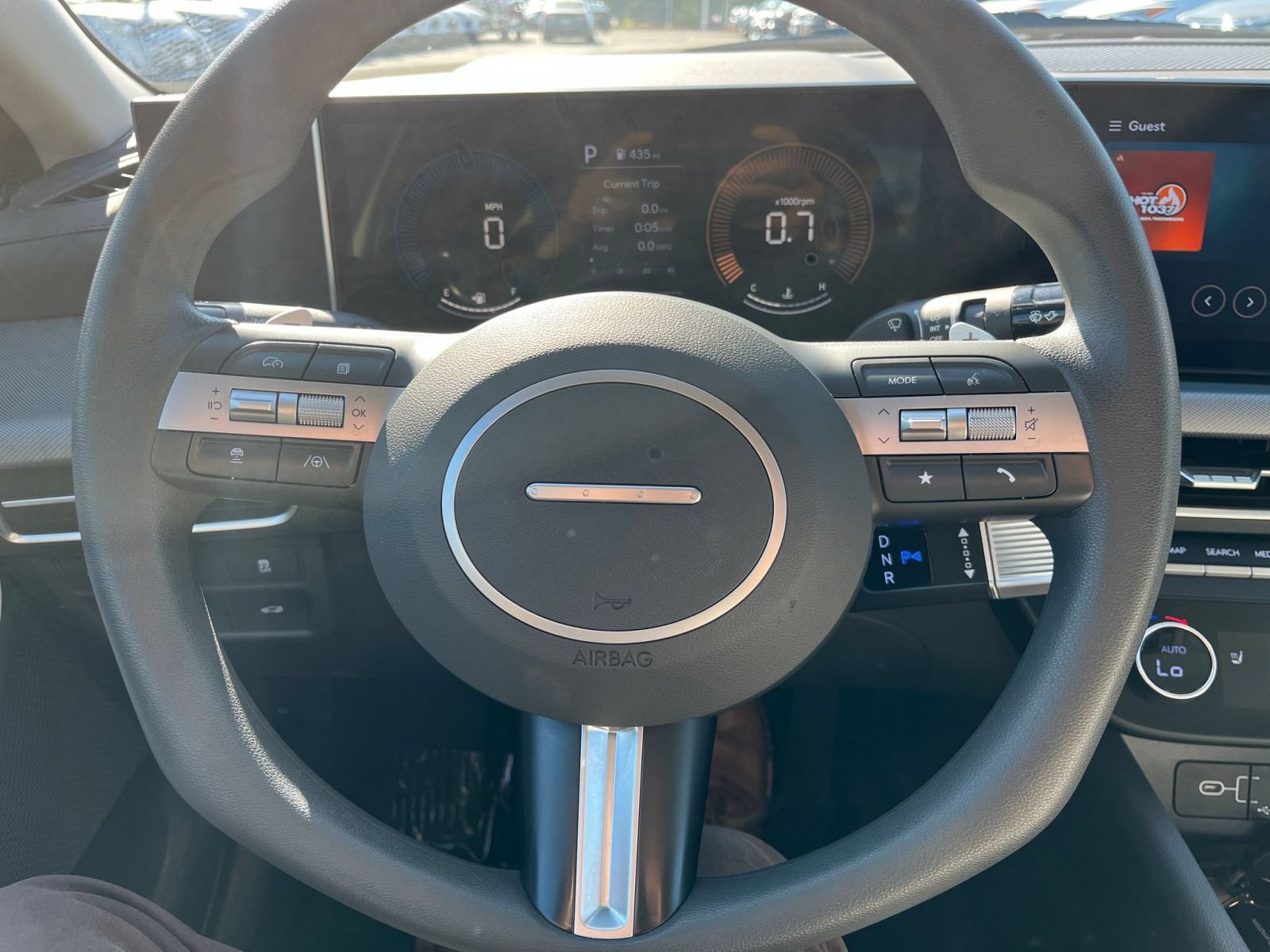 Used 2025 Hyundai Sonata SEL FWD image 28