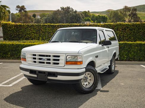 Used 1994 Ford Bronco AWD/4WD image 1