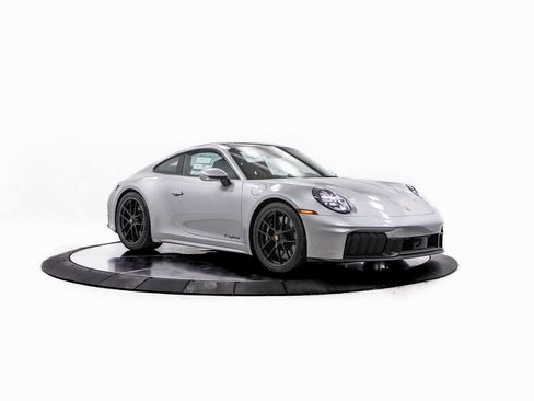 New 2026 Porsche 911 Carrera 4 GTS image 9