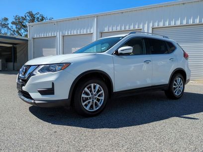 Used 2017 Nissan Rogue SV w/ SV Premium Package
