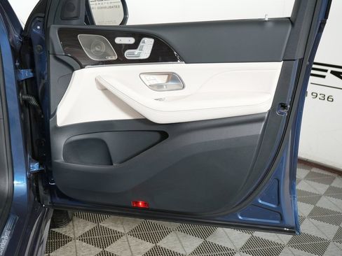 Certified 2026 Mercedes-Benz GLE 350 4MATIC image 32