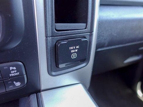 Used 2016 RAM 1500 Big Horn RWD image 25